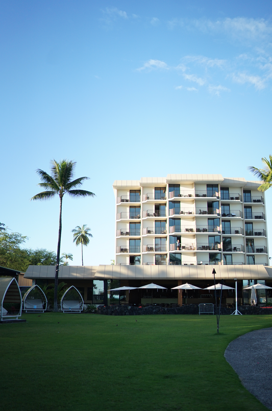 A Blissful Getaway at the King Kamehameha Kona Beach Resort